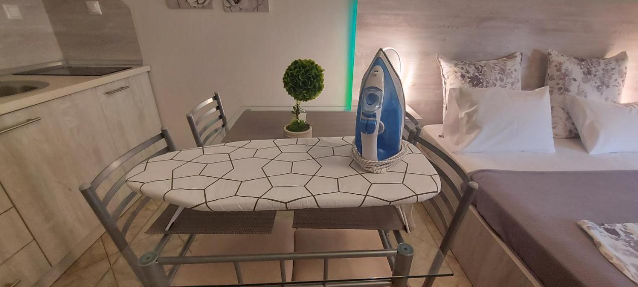 Studio Garden Apartment Nea Kallikrateia Bagian luar foto