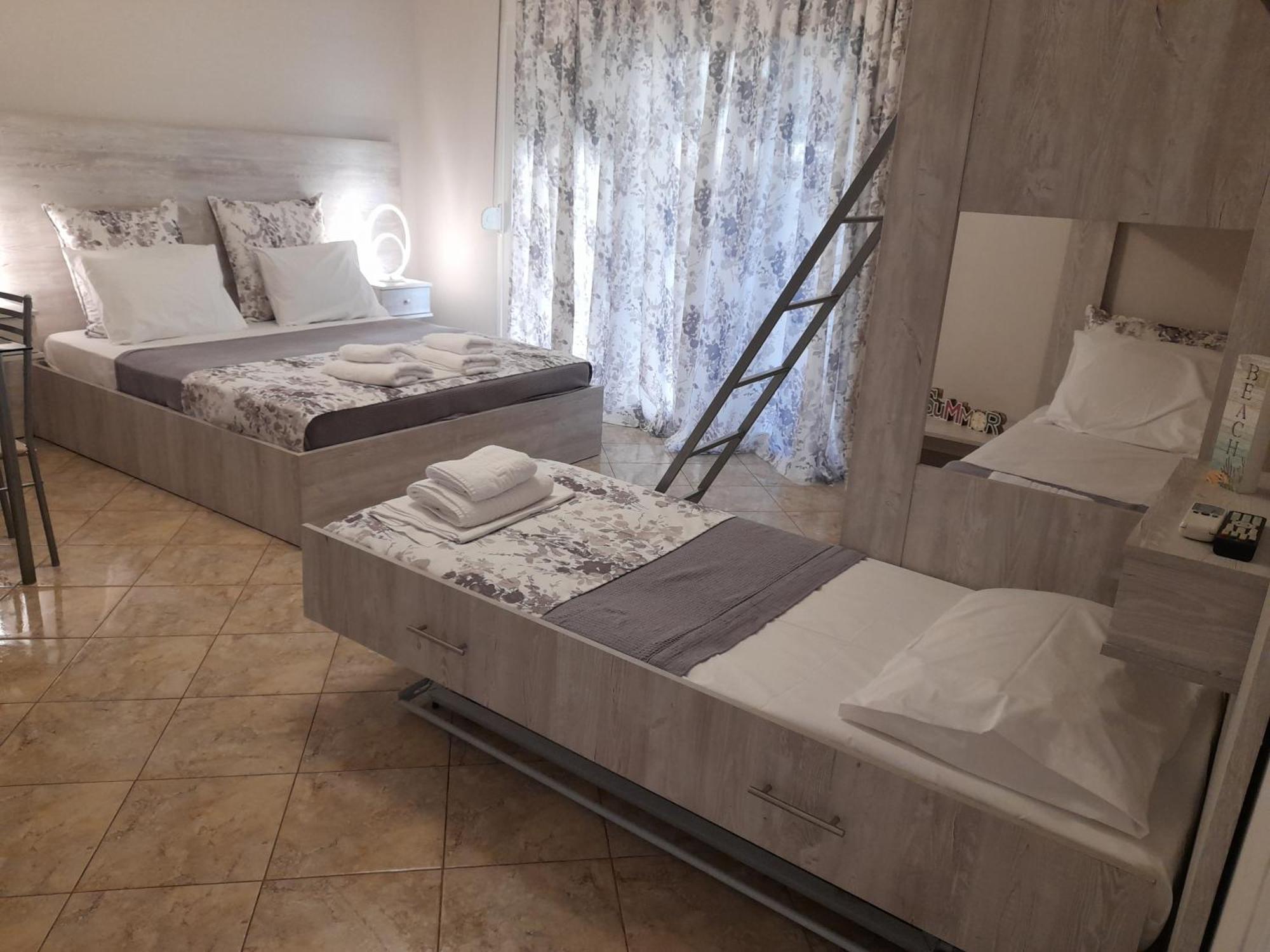 Studio Garden Apartment Nea Kallikrateia Ruang foto