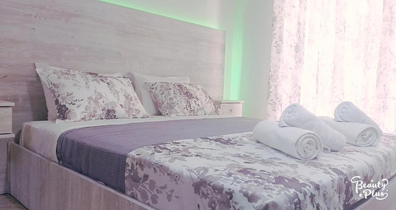 Studio Garden Apartment Nea Kallikrateia Bagian luar foto